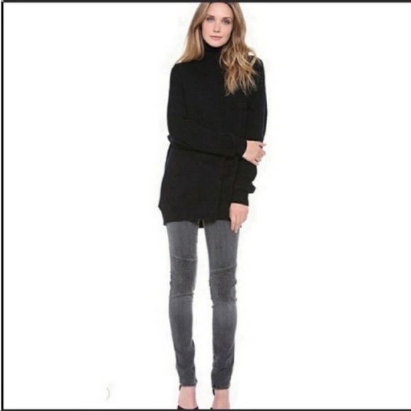 Vince Skinny Moto Jeans Denim Gray Black Wash
Size 26 - Picture 2 of 13